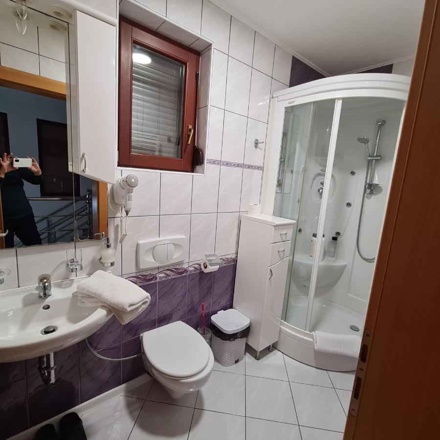 Hana Superior Apartments Bihac Luaran gambar