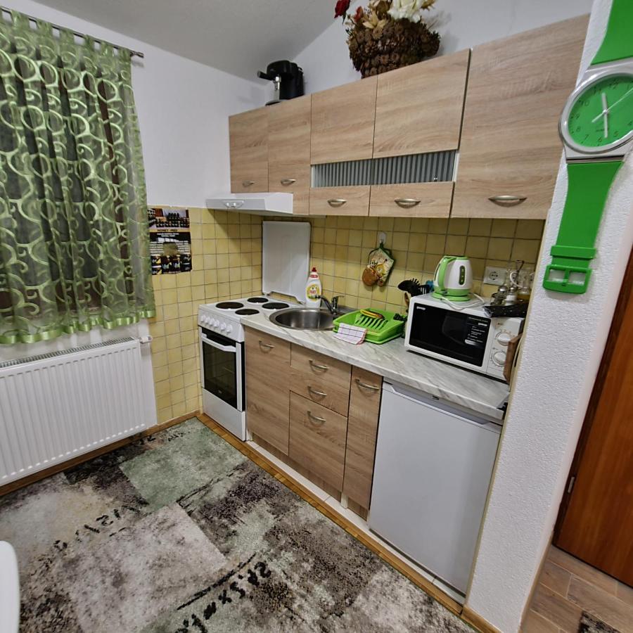 Hana Superior Apartments Bihac Luaran gambar