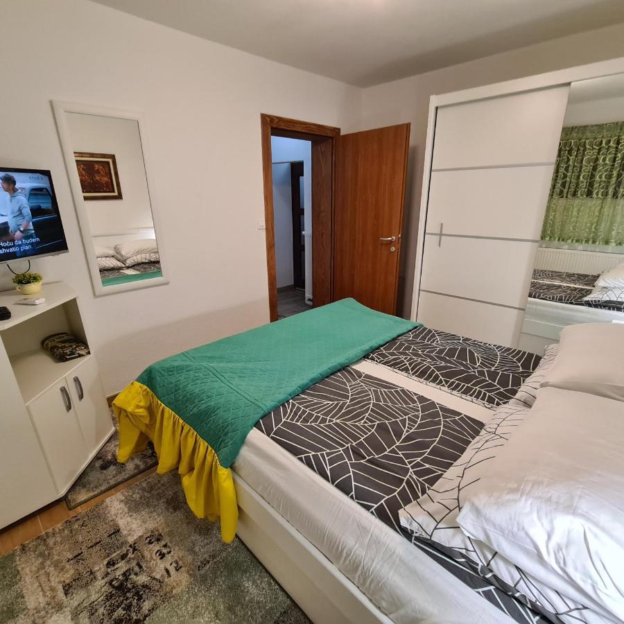 Hana Superior Apartments Bihac Luaran gambar