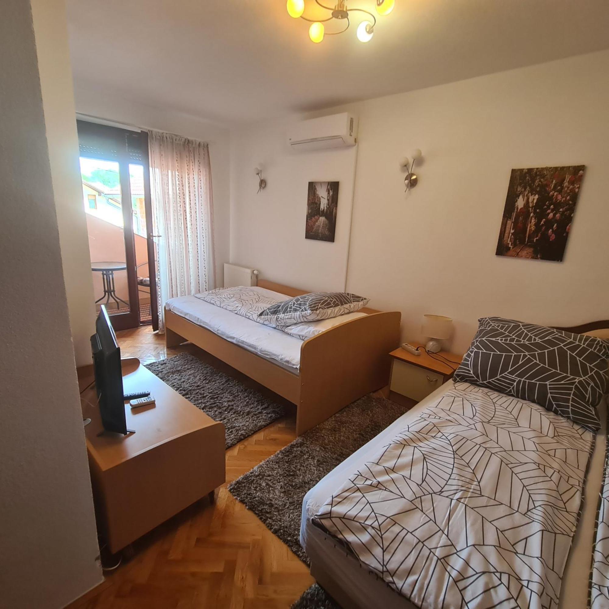 Hana Superior Apartments Bihac Luaran gambar