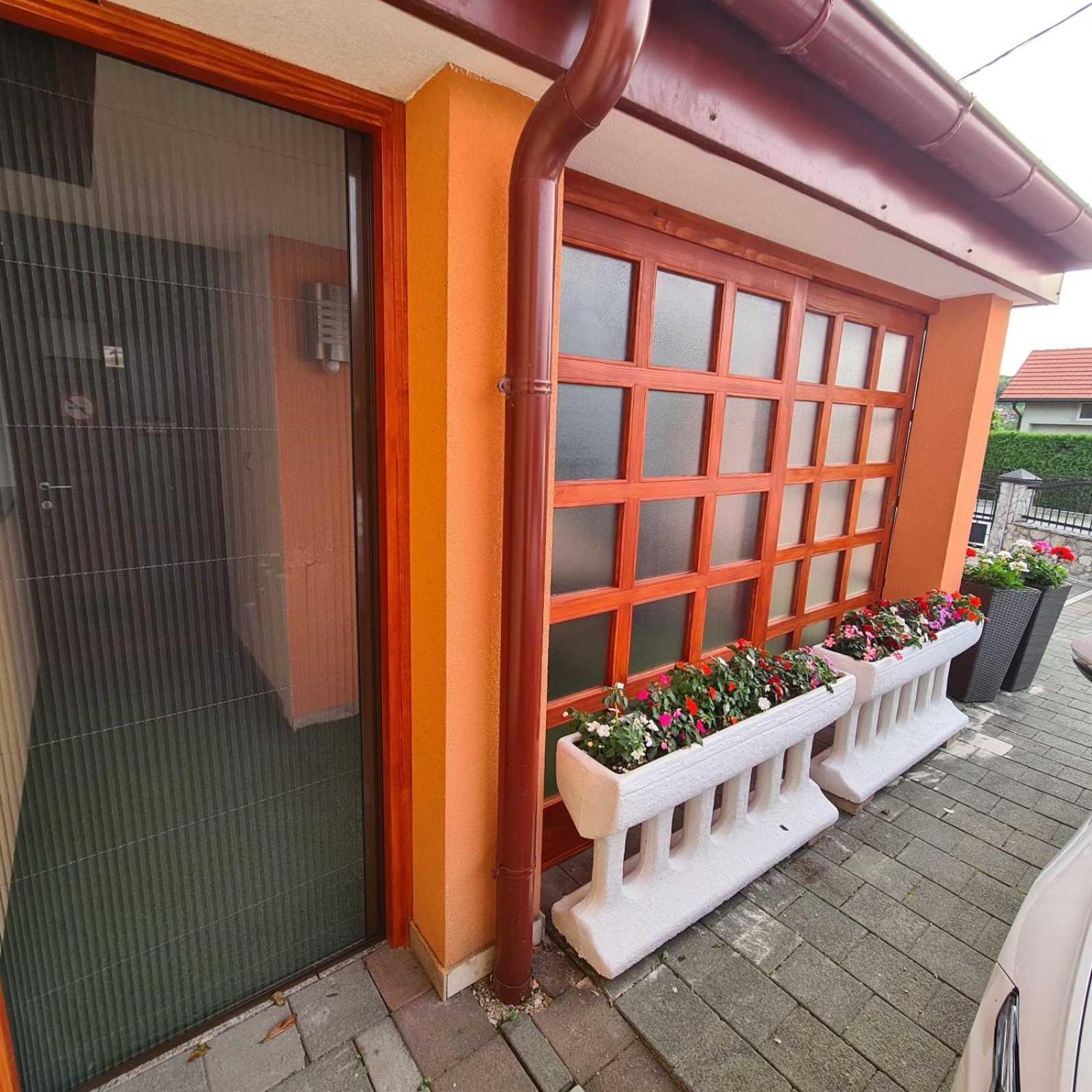 Hana Superior Apartments Bihac Luaran gambar