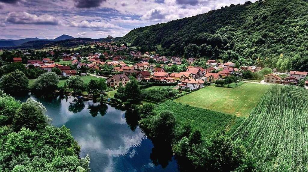 Hana Superior Apartments Bihac Luaran gambar