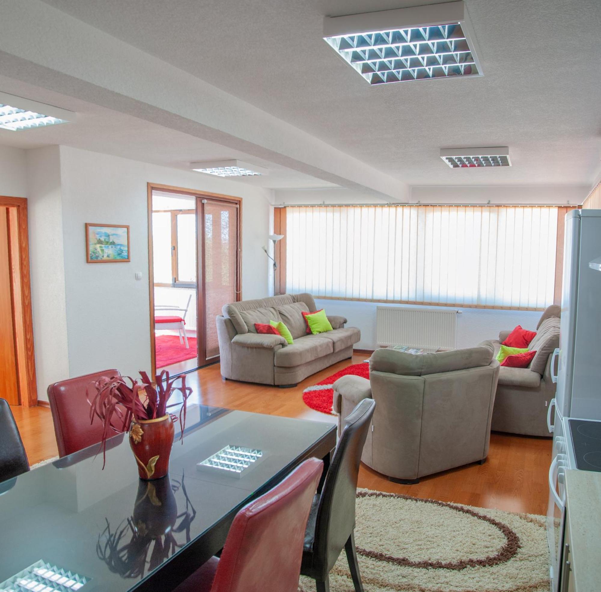 Hana Superior Apartments Bihac Luaran gambar