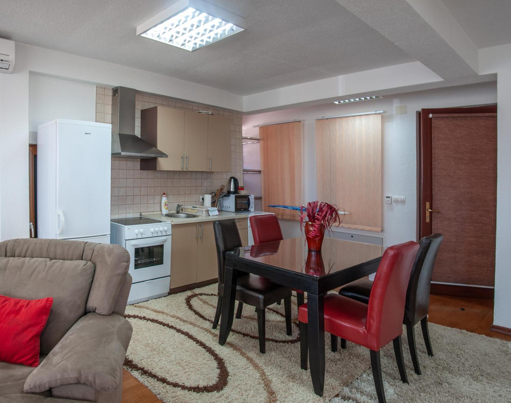 Hana Superior Apartments Bihac Luaran gambar