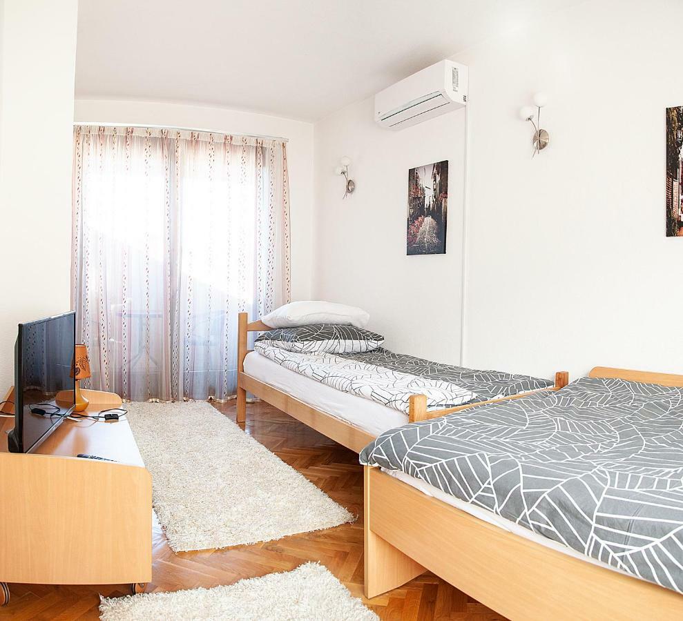 Hana Superior Apartments Bihac Luaran gambar